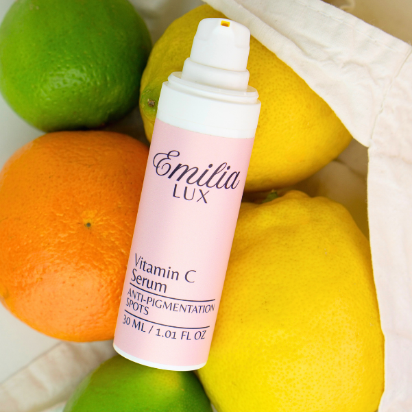 Skin glow serum with Vitamin C for brighter and more radiant skin