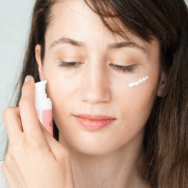 Anti-wrinkle face cream for fine lines and visible skin firmness