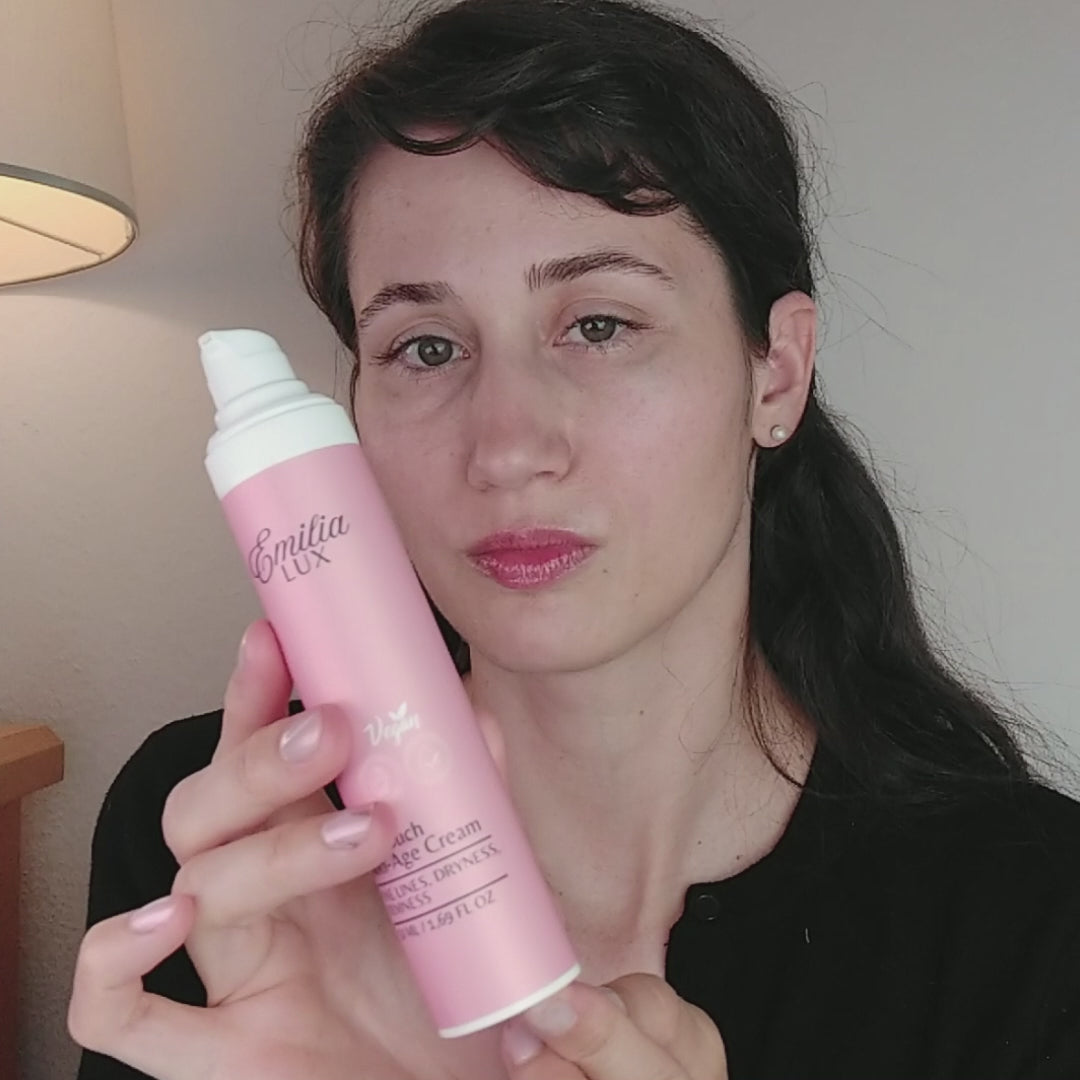 Anti-wrinkle face cream for fine lines and visible skin firmness