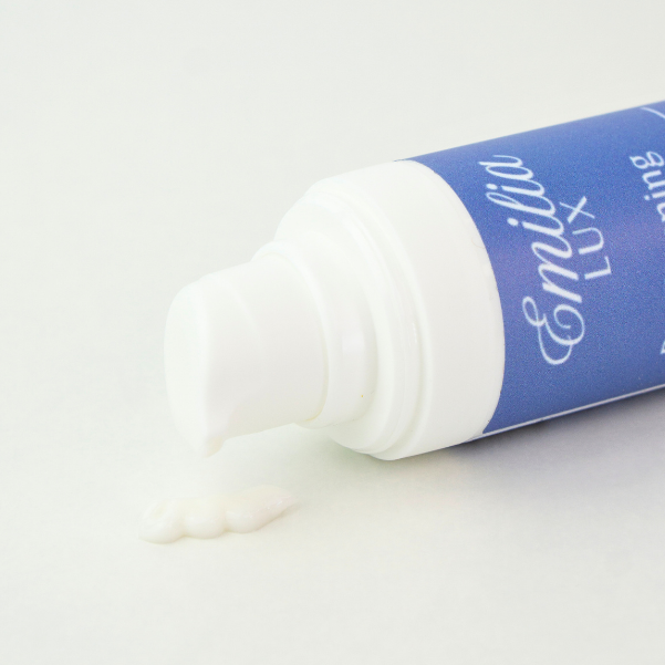 under-eye-cream-for-fine-lines
Under-eye cream for smoothing fine lines and refreshing the eye area